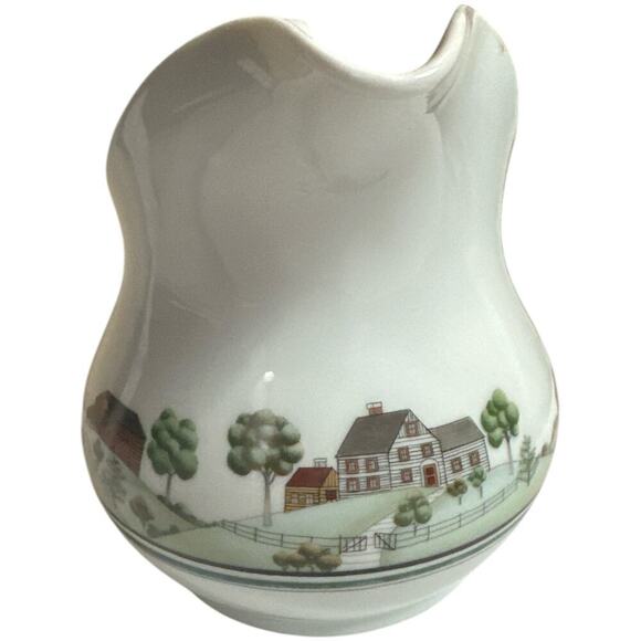 Vintage 1978 Estee Lauder Porcelain Pitcher Farmhouse Cottage Scene - Picture 2 of 4